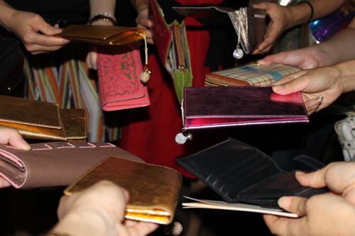 金活で金運アップ●満月お財布「フリフリーゼ」のブログ-財布