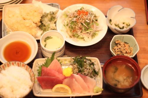 みさきのゑHAPPYになるブログ-刺身定食