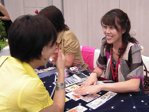 ◆みさきのゑ「HAPPYになるブログ』占いは幸せになるためのツール-上野やすみ